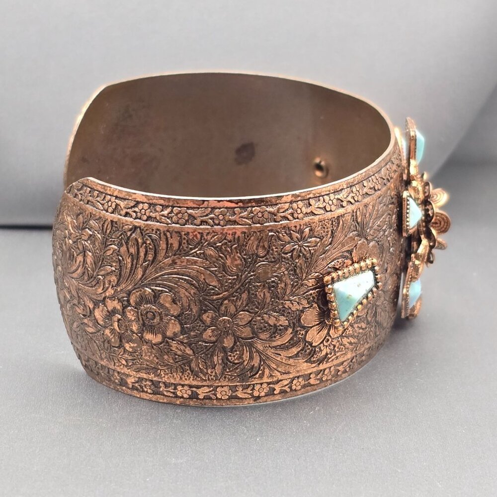 VTG Copper & Faux Turquoise Cuff Bracelet 7" Floral Embossed Design - Picture 3 of 10